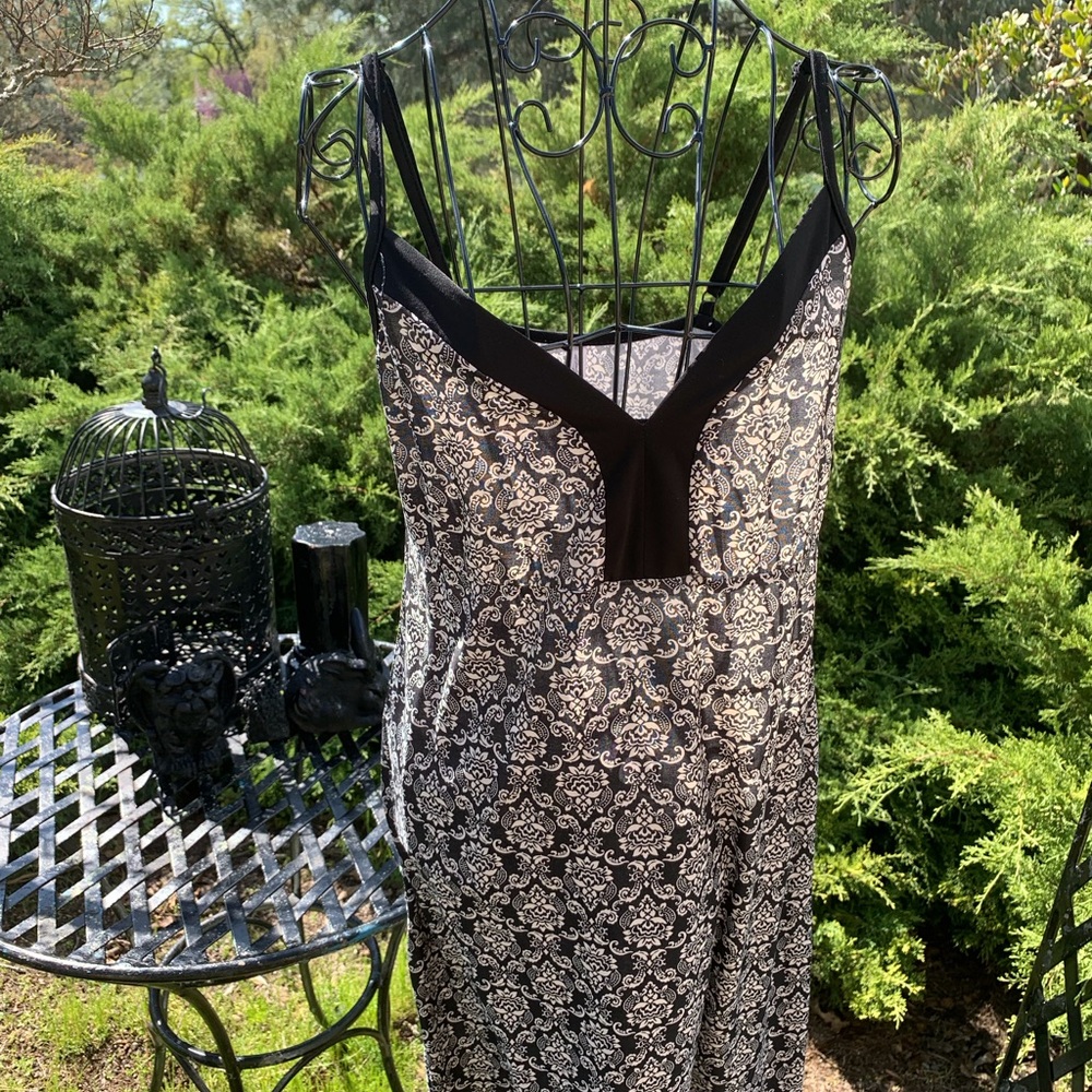 Marilyn Monroe Chemise Black and Cream stretchy elegant nightgown HP25